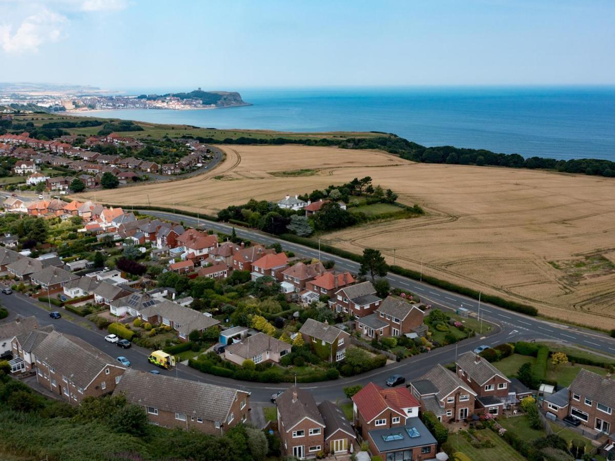 Pass The Keys Amazing 4 Bedroom Property- Hot Tub & Sea Views Scarborough Exterior foto